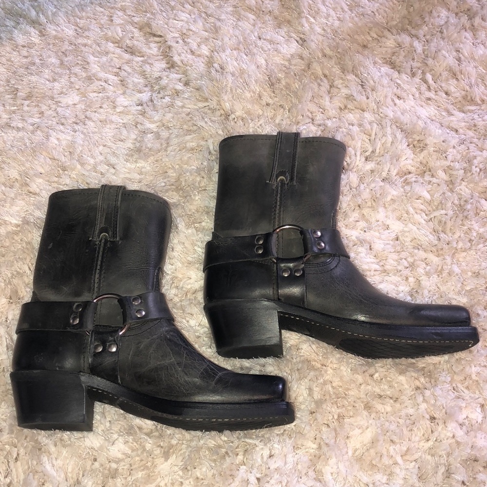Frye Harness 8R Boots Charcoal size 7.5 NWT